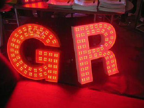 巩义LED发光字有哪些优势？